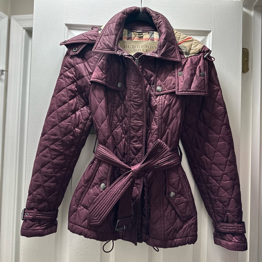Burberry Short Finsbridge Quilted Coat